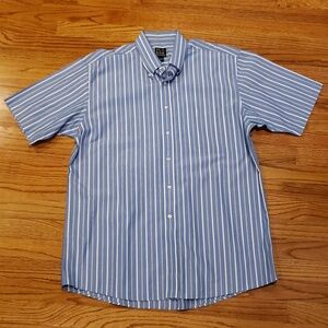Jos.A Bank Blue and White Stripe Short-Sleeve Button-Down Shirt Size: L